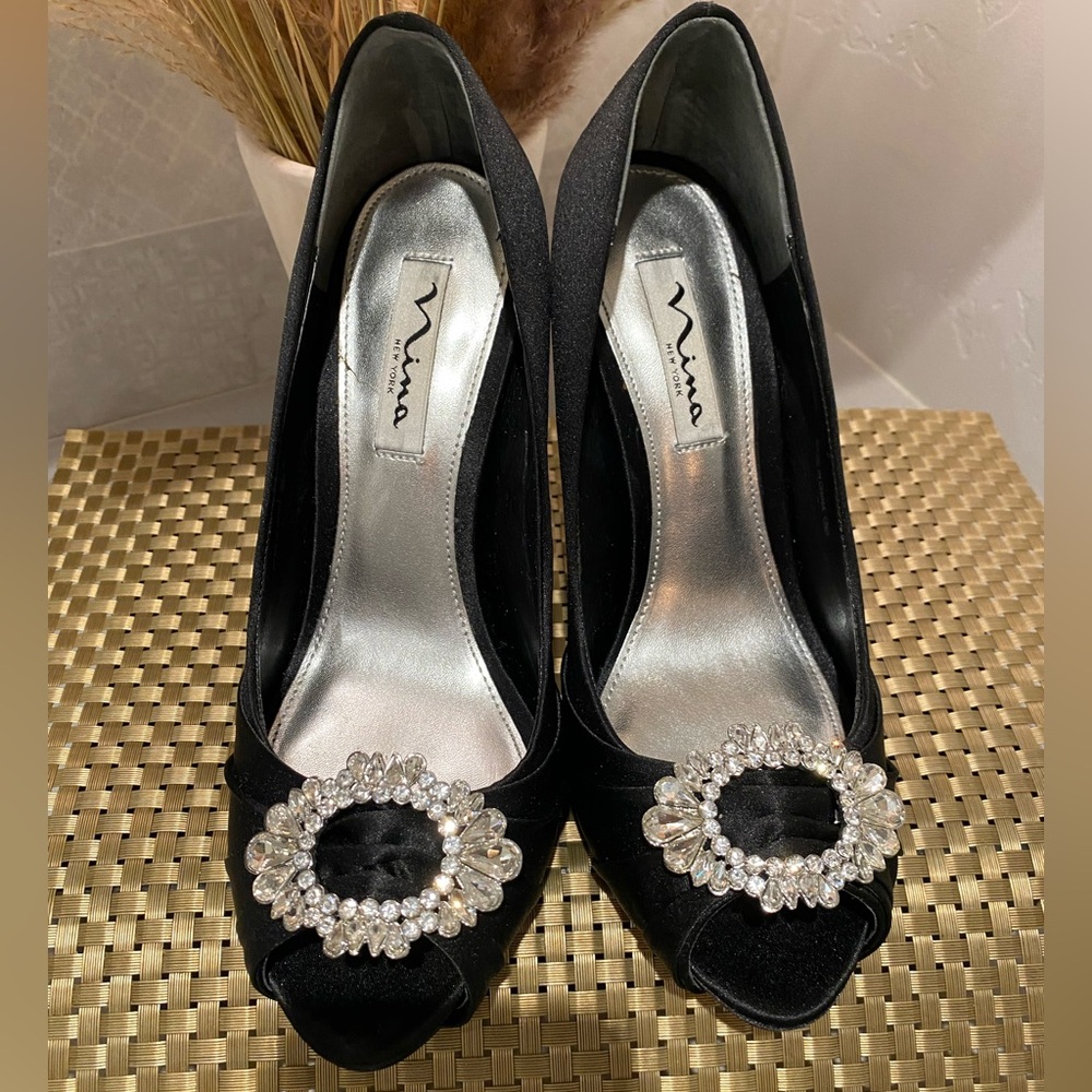 Nina Elvira Dress pumps size 7M